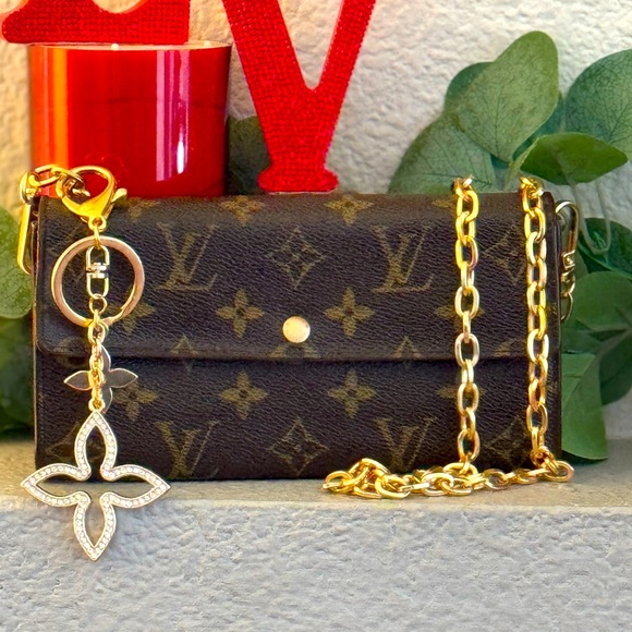 Louis Vuitton Handbags - Louis Vuitton Monogram Portefeiulle Sarah Long Bifold Wallet/converted